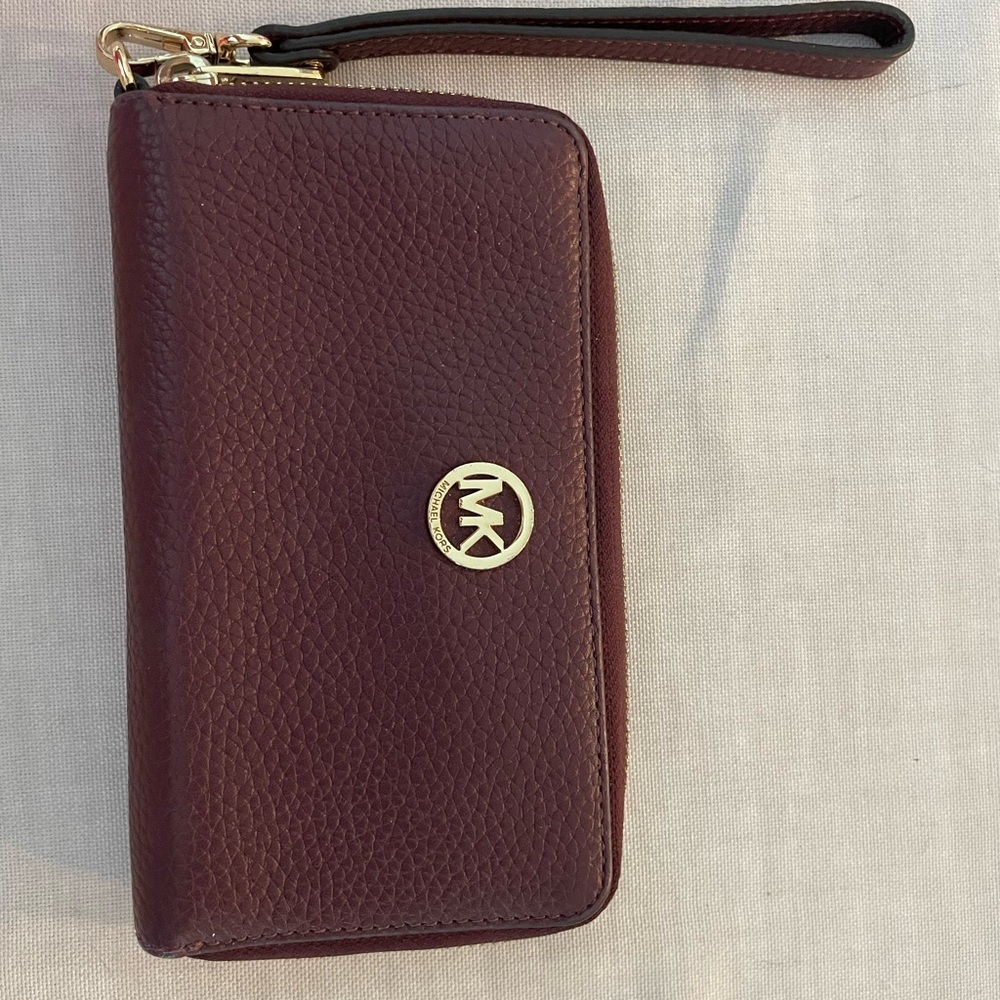 Michael Kors wallet/wristlet